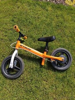 Dětské odrážedlo B'Twin Run Ride 500