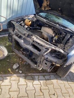 Vw golf iv čelo a výztuha