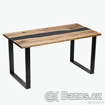 Jídelní stůl