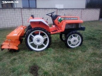Malotraktor Kubota XB 1