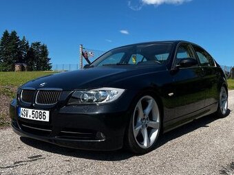 BMW E90 330i