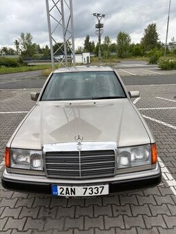 W 124 250D