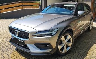 V60 Cross Country, 4x4, 84tkm, rv.2020