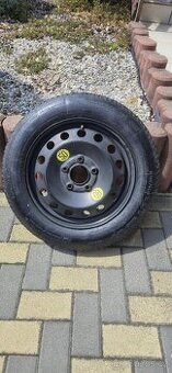 Rezervní kolo 5x120 r16.