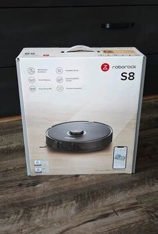 Vysavač Roborock S8