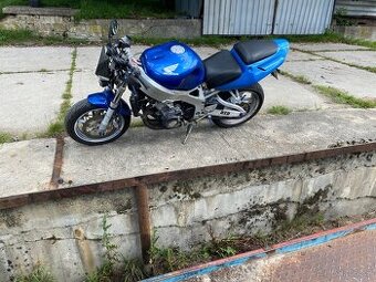 Honda CBR 900RR 25kw v TP