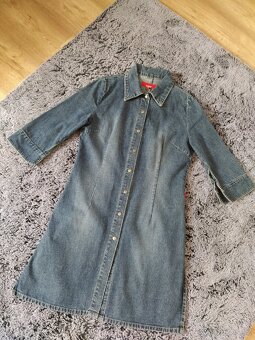 Dámské šaty a sukně