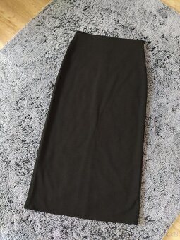 Dámské šaty a sukně