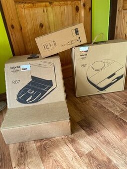 Robotický vysavač s vyprazdňovací základnou