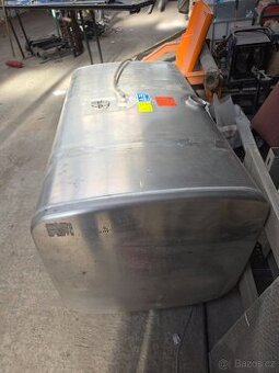 Palivová nádrž Scania 500l
