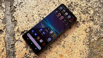 Zánovní ultraprémiový telefon Sony Xperia 1 IV 12GB/256GB