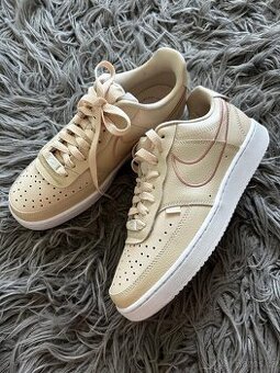 Nike 40 Trendy dámské