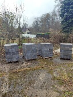 Plotové tvárnice Liapor R195. 240ks.