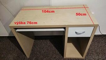 Psací stůl
