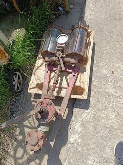 Starý manuální benzínový stojan SCAPI1930, rare