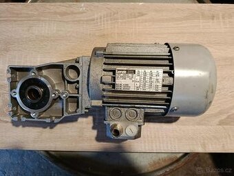 Elektromotor LENZE s převodovkou. 0,55 kW, 105 ot/min
