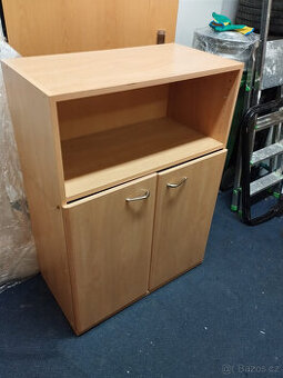 Policová skřínka střední