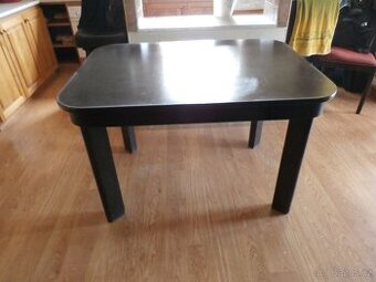 Jídelní stůl rozkládací