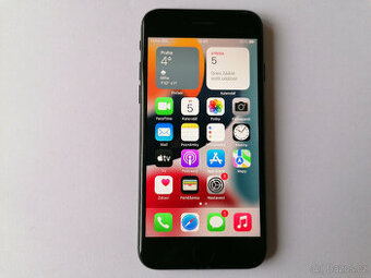 Smartphone Apple iPhone 7 128GB Black - chytrý telefon