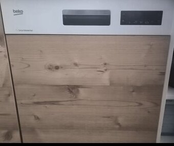 Prodám na díly nebo opravu