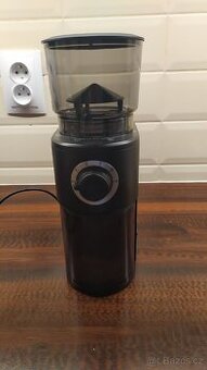 Elektrický mlýnek na kávu Tchibo