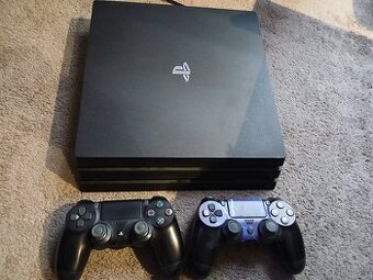 Playstation 4 PRO 1TB + 2 ovladače