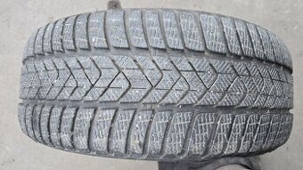 Zimní pneumatika 245/40/19 Pirelli