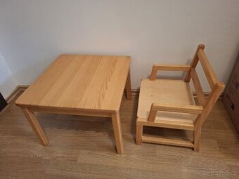 Dětský stoleček a židlička