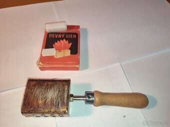 Retro žehlička na běžecké vosky