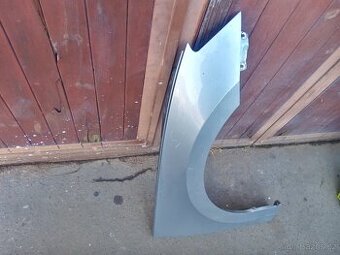 Blatník pravý Superb 3