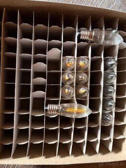 Žárovky E10 do vánočních svícnů