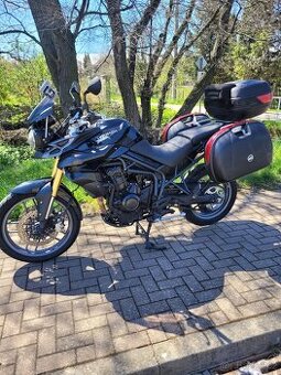 Triumph Tiger 800 XC cestovný paket, ABS