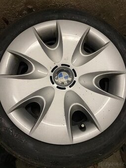 4 ks zimní kola BMW1 6,5x16 vč. poklic