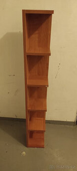 Polička na CD-čka a DVD-čka (příp. plyšáky :-))