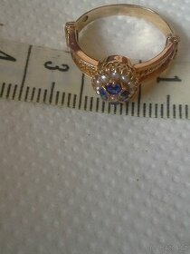 starozitny prsten 14 k zl safiry perlicky