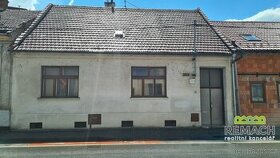 Prodej, Rodinné domy, Stavební pozemky,142 m2 - Uherské Hrad - 1