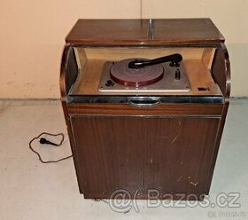 Starý gramofon z roku 1955 SUPRAPHON SL 17 - 1