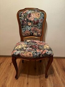 Zrenovované židle