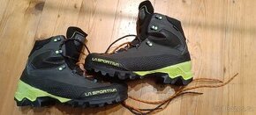 La Sportiva Aequilibrium ST GTX 43