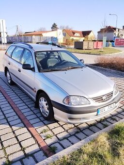 Toyota Avensis T22 2,0 CDT kombi