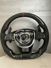 Nový volant Mercedes Benz AMG