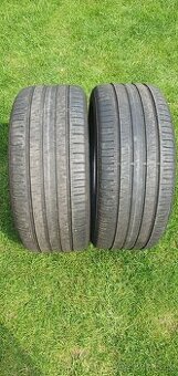 Barum Bravuris 3, 245/40/18