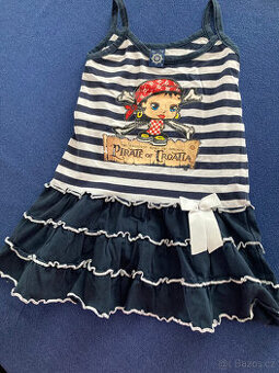 Divci piratske saty, 6let