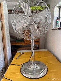 Ventilátor velký AEG
