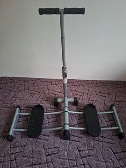 Posilovací stroj LEG MAGIC Trainer