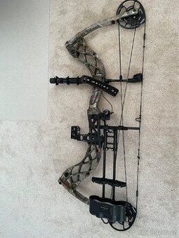 Lovecký luk Bowtech Carbon Zion
