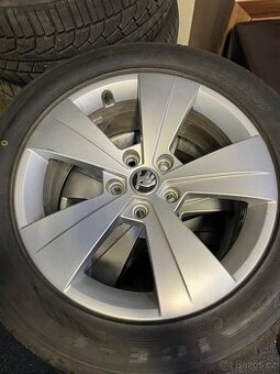 Zimní pneumatiky 215/55 R17 98V sada 4ks
