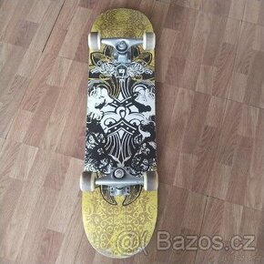 Skateboard.