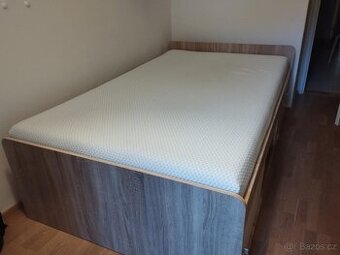 Postel 125x205 cm s úložným prostorem ve výborném stavu