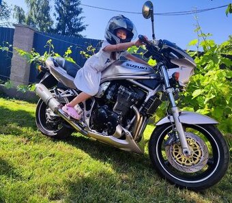 Suzuki 1200